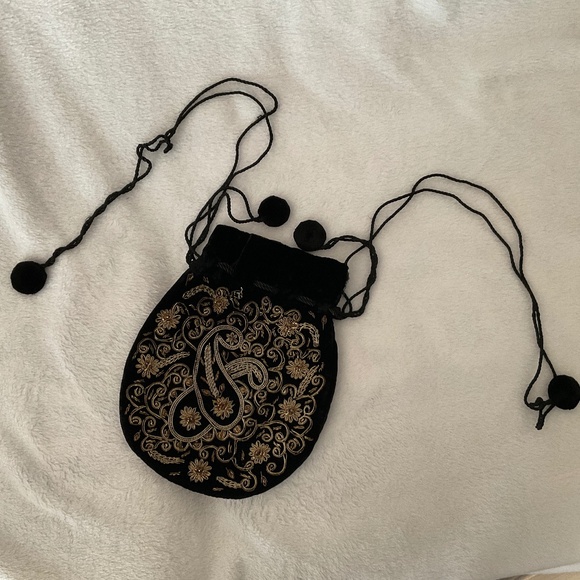 Black Velvet wire embroidered drawstring purse - Picture 1 of 7